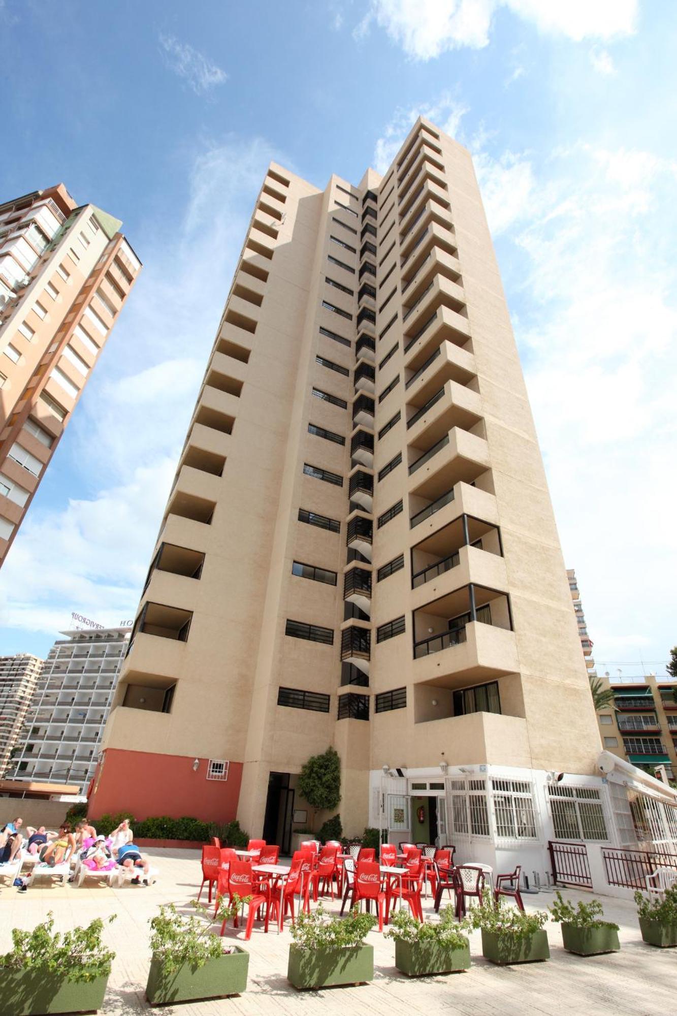 Dynastic Rooms Apartments Benidorm Bagian luar foto