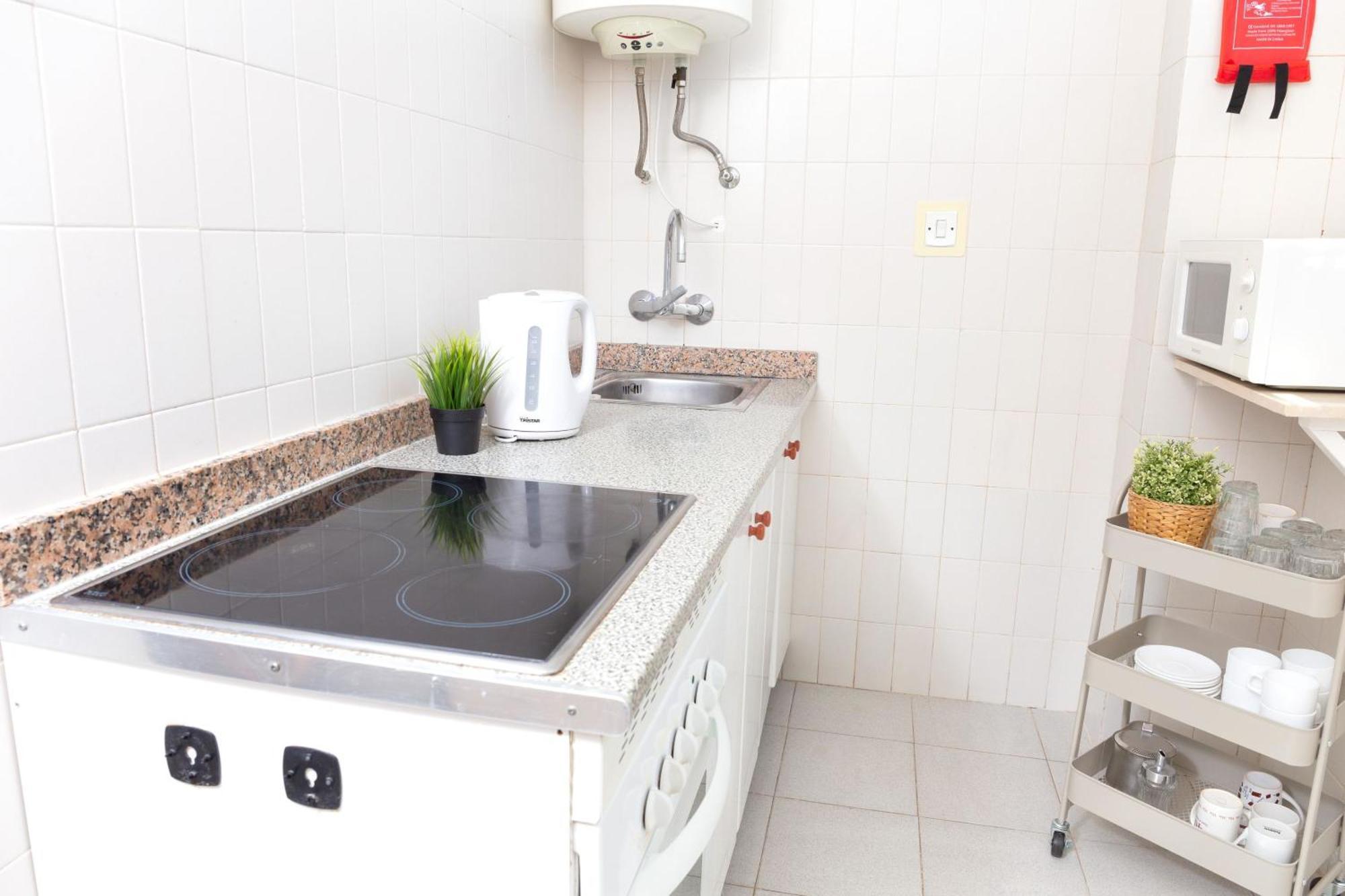 Dynastic Rooms Apartments Benidorm Bagian luar foto