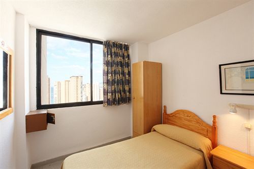 Dynastic Rooms Apartments Benidorm Bagian luar foto